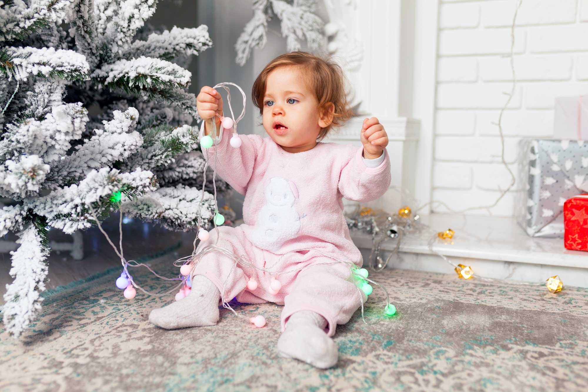 Tips for Baby Proofing Your House for the Holidays