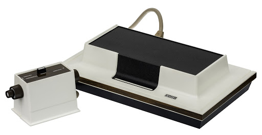 1972 - Magnavox Odyssey (1).jpg