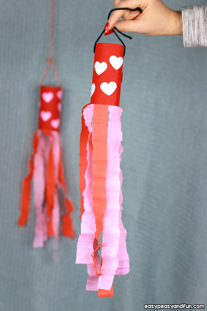 Valentines-Day-Windsock-Toilet-Paper-Roll-Craft.jpg