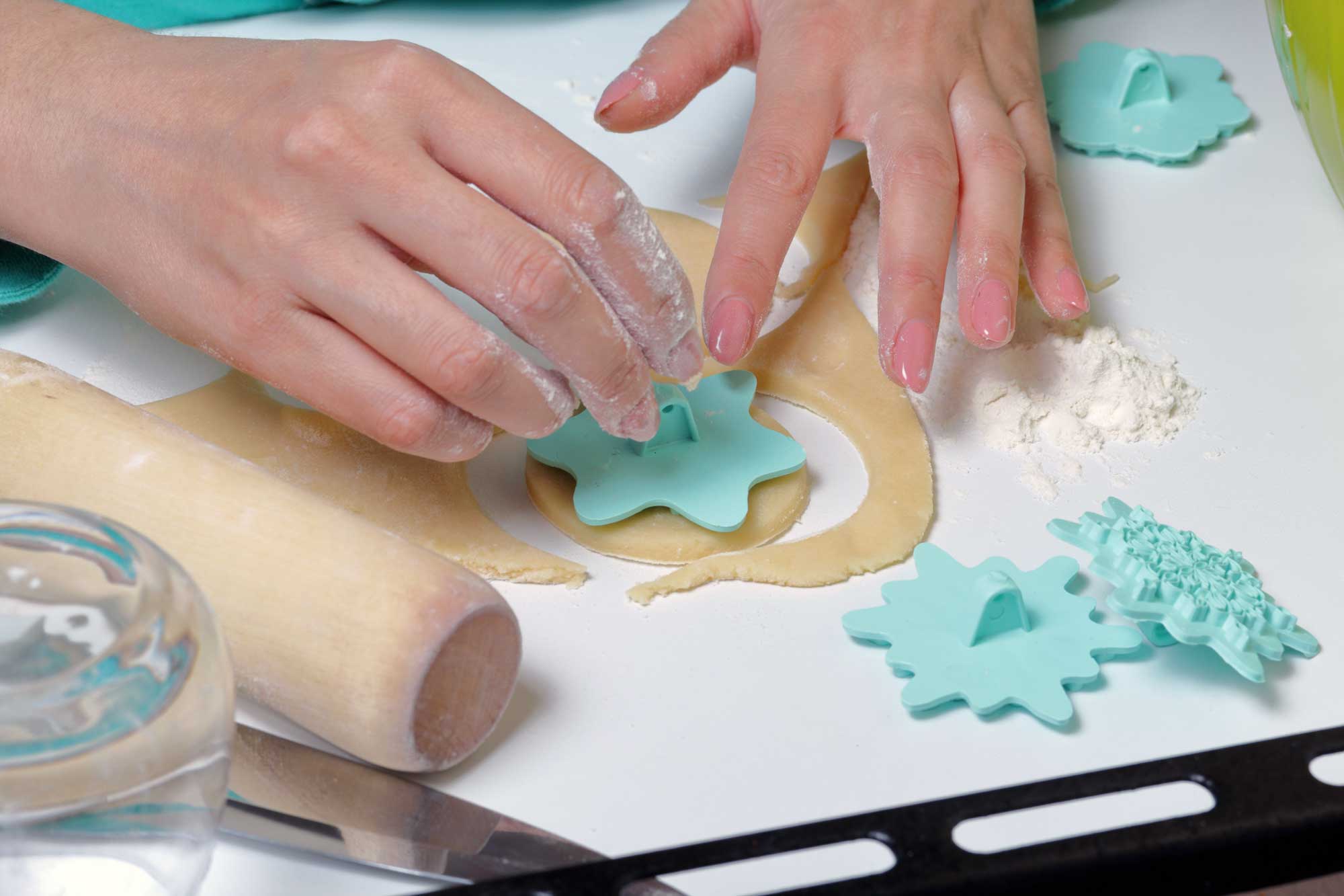 Old Fashioned Salt Dough Ornaments to Make at Home